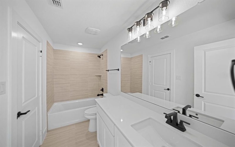 7404 Lilypad Lane, McKinney, TX 75071, 4 Habitaciones Habitaciones , ,3 BañosBaños,Residential,En Venta,7404 Lilypad Lane,0,21073950