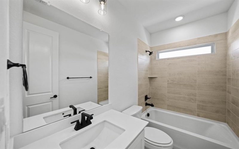 7404 Lilypad Lane, McKinney, TX 75071, 4 Habitaciones Habitaciones , ,3 BañosBaños,Residential,En Venta,7404 Lilypad Lane,0,21073950