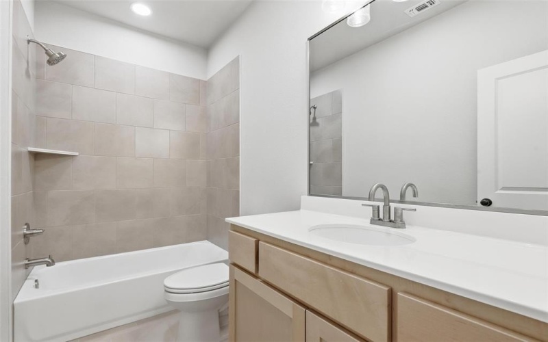 697 Fossil Wood Drive, Saginaw, TX 76179, 4 Habitaciones Habitaciones , ,2 BañosBaños,Residential,En Venta,697 Fossil Wood Drive,0,21073981