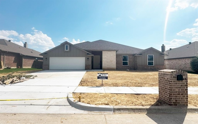 697 Fossil Wood Drive, Saginaw, TX 76179, 4 Bedrooms Bedrooms, ,2 BathroomsBathrooms,Residential,For Sale,697 Fossil Wood Drive,0,21073981