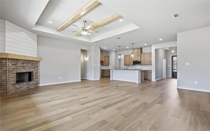 697 Fossil Wood Drive, Saginaw, TX 76179, 4 Habitaciones Habitaciones , ,2 BañosBaños,Residential,En Venta,697 Fossil Wood Drive,0,21073981