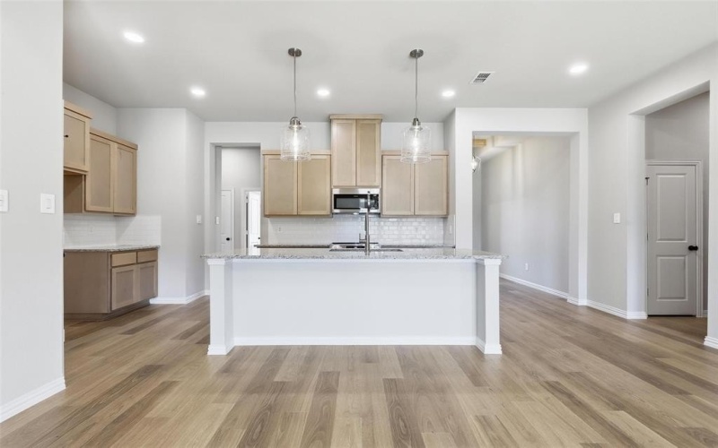 697 Fossil Wood Drive, Saginaw, TX 76179, 4 Habitaciones Habitaciones , ,2 BañosBaños,Residential,En Venta,697 Fossil Wood Drive,0,21073981