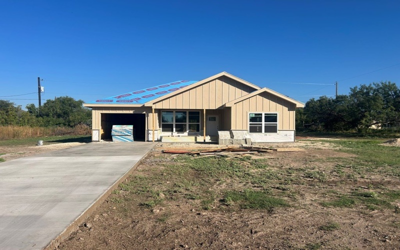 68 E 17th St, San Angelo, TX 76903, 3 Bedrooms Bedrooms, ,2 BathroomsBathrooms,Residential,For Sale,68 E 17th St,0,129226