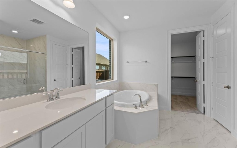 8321 Oak Island Trl, McKinney, TX 75071, 4 Bedrooms Bedrooms, ,3 BathroomsBathrooms,Residential,For Sale,8321 Oak Island Trl,0,21074083