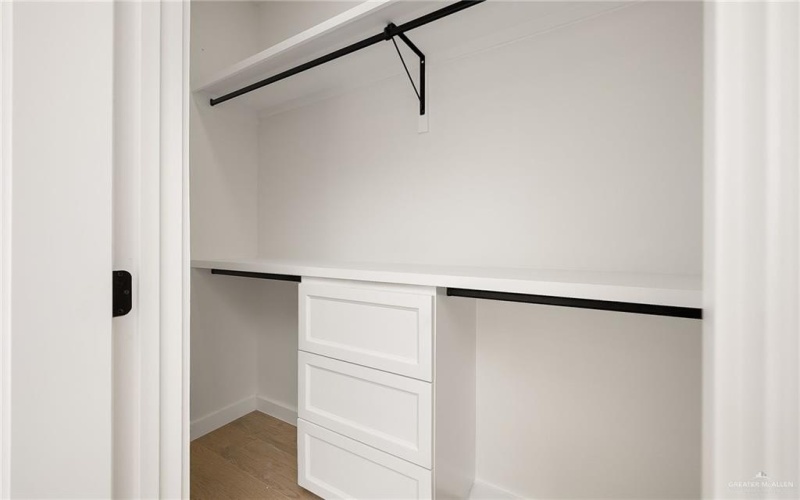 2901 Esteban Avenue #4, Mission, TX 78574, 3 Habitaciones Habitaciones , ,2 BañosBaños,Residential,En Venta,2901 Esteban Avenue,0,476655