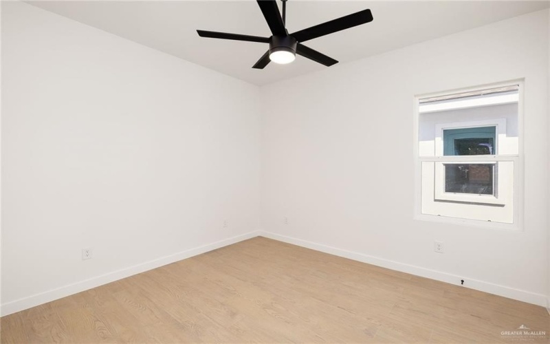 2901 Esteban Avenue #4, Mission, TX 78574, 3 Habitaciones Habitaciones , ,2 BañosBaños,Residential,En Venta,2901 Esteban Avenue,0,476655