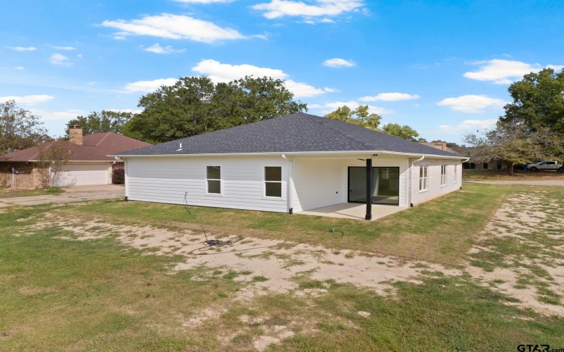 2408 Matthew Drive, Mt Pleasant, TX 75455, 3 Habitaciones Habitaciones , ,2 BañosBaños,Residential,En Venta,2408 Matthew Drive,0,25014592
