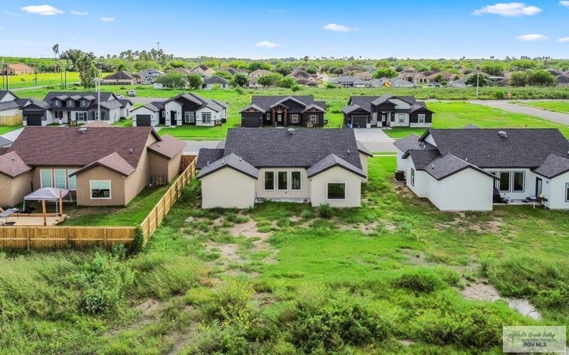 108 MARIGOLD DR, LOS FRESNOS, TX 78566, 3 Bedrooms Bedrooms, ,2 BathroomsBathrooms,Residential,For Sale,108 MARIGOLD DR,0,29768883