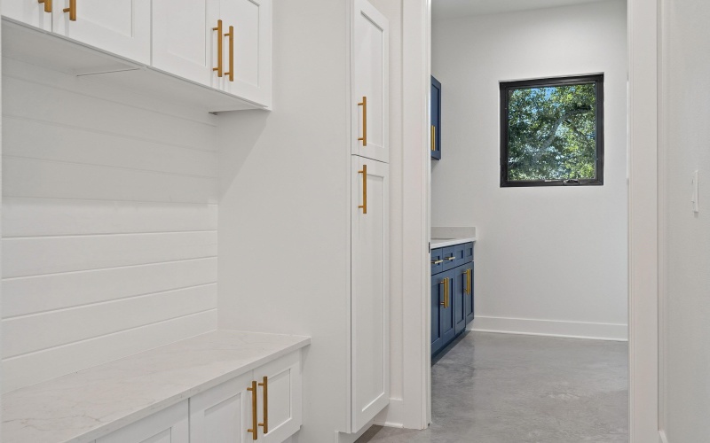 300 Deer Dr Drive, Sunrise Beach, TX 78643, 5 Habitaciones Habitaciones , ,5 BañosBaños,Residential,En Venta,300 Deer Dr Drive,0,175223