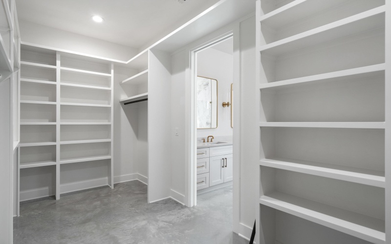 300 Deer Dr Drive, Sunrise Beach, TX 78643, 5 Habitaciones Habitaciones , ,5 BañosBaños,Residential,En Venta,300 Deer Dr Drive,0,175223