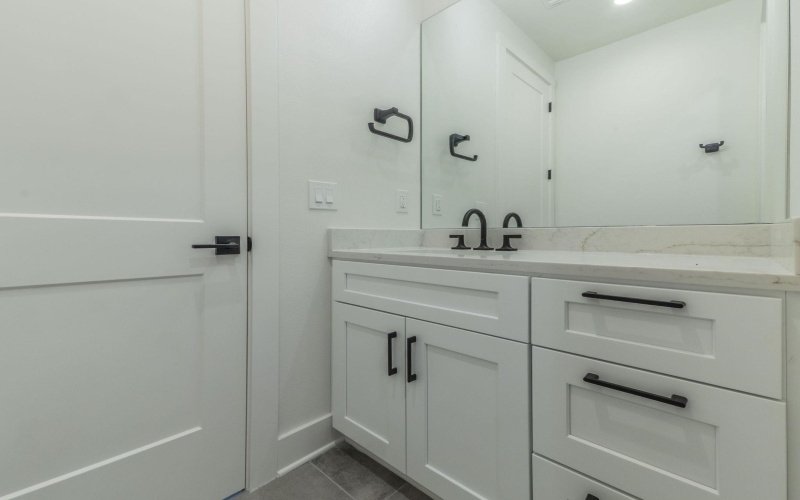 300 Deer Dr Drive, Sunrise Beach, TX 78643, 5 Habitaciones Habitaciones , ,5 BañosBaños,Residential,En Venta,300 Deer Dr Drive,0,175223