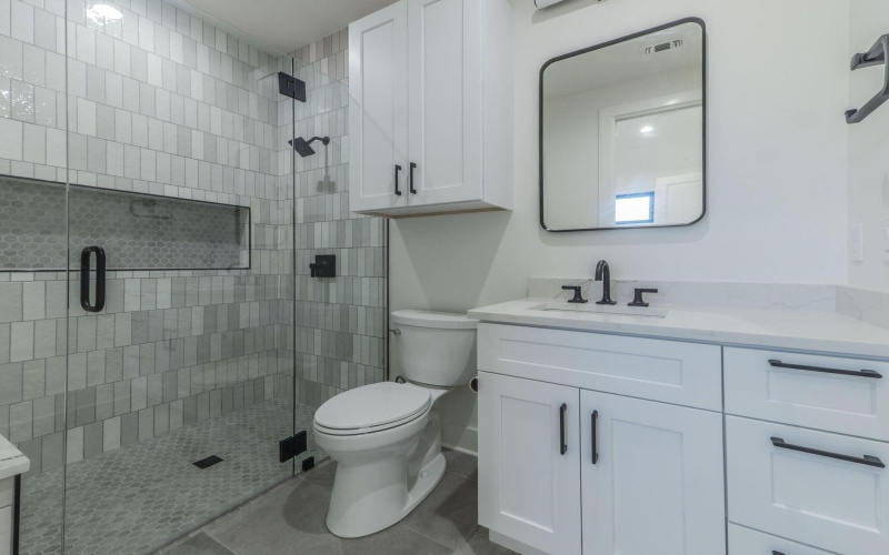 300 Deer Dr Drive, Sunrise Beach, TX 78643, 5 Habitaciones Habitaciones , ,5 BañosBaños,Residential,En Venta,300 Deer Dr Drive,0,175223