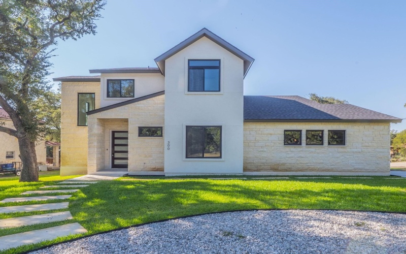 300 Deer Dr Drive, Sunrise Beach, TX 78643, 5 Habitaciones Habitaciones , ,5 BañosBaños,Residential,En Venta,300 Deer Dr Drive,0,175223