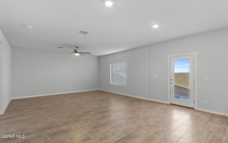 14028 Paseo Aves Avenue, Horizon City, TX 79928, 4 Habitaciones Habitaciones , ,3 BañosBaños,Residential,En Venta,14028 Paseo Aves Avenue,920871