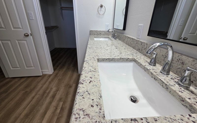 1004 Killdeer Court, Midland, TX 79706, 3 Habitaciones Habitaciones , ,2 BañosBaños,Otro,En Venta,1004 Killdeer Court,0,163033