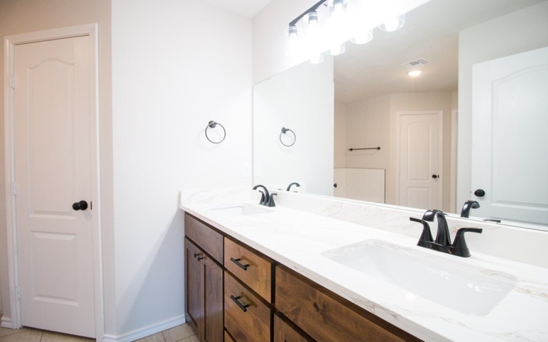 5409 Coral Way, San Angelo, TX 76904, 3 Bedrooms Bedrooms, ,2 BathroomsBathrooms,Residential,For Sale,5409 Coral Way,0,129236