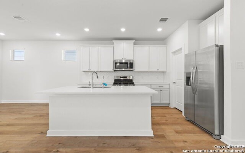 705 Salamander St, San Marcos, TX 78666, 4 Habitaciones Habitaciones , ,2 BañosBaños,Residential,En Venta,705 Salamander St,0,1911803