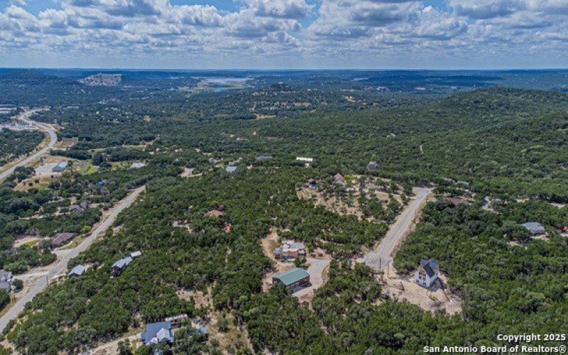 182 country point, Lakehills, TX 78063, 3 Bedrooms Bedrooms, ,2 BathroomsBathrooms,Residential,For Sale,182 country point,0,1911822