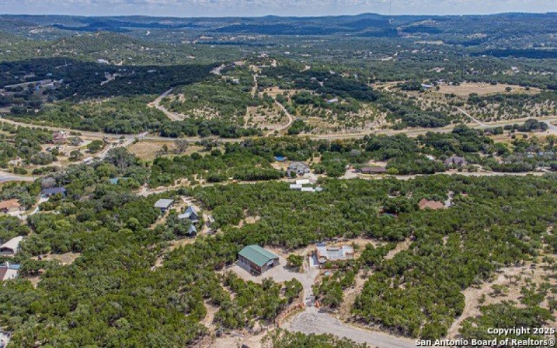 182 country point, Lakehills, TX 78063, 3 Bedrooms Bedrooms, ,2 BathroomsBathrooms,Residential,For Sale,182 country point,0,1911822