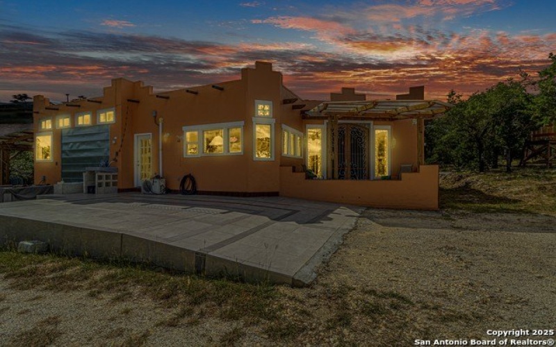 182 country point, Lakehills, TX 78063, 3 Bedrooms Bedrooms, ,2 BathroomsBathrooms,Residential,For Sale,182 country point,0,1911822