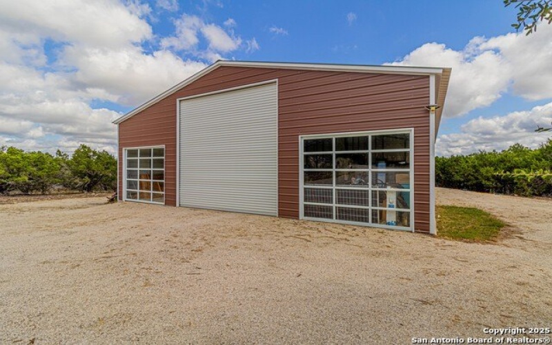 182 country point, Lakehills, TX 78063, 3 Bedrooms Bedrooms, ,2 BathroomsBathrooms,Residential,For Sale,182 country point,0,1911822