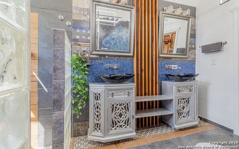 182 country point, Lakehills, TX 78063, 3 Bedrooms Bedrooms, ,2 BathroomsBathrooms,Residential,For Sale,182 country point,0,1911822