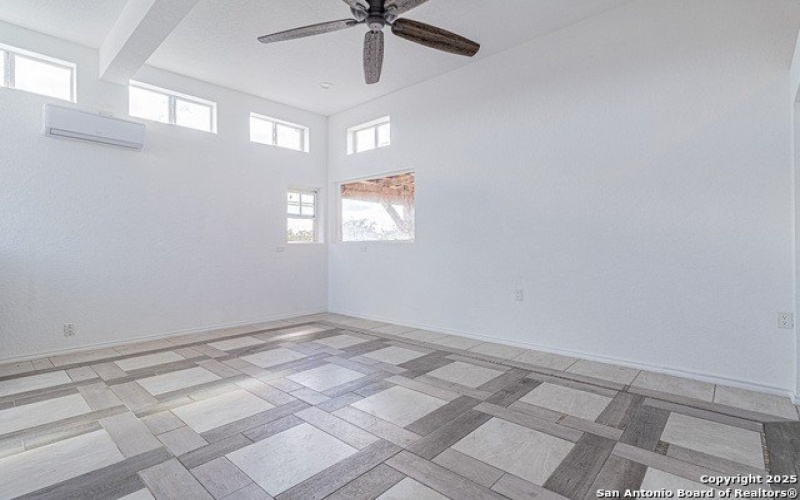 182 country point, Lakehills, TX 78063, 3 Bedrooms Bedrooms, ,2 BathroomsBathrooms,Residential,For Sale,182 country point,0,1911822