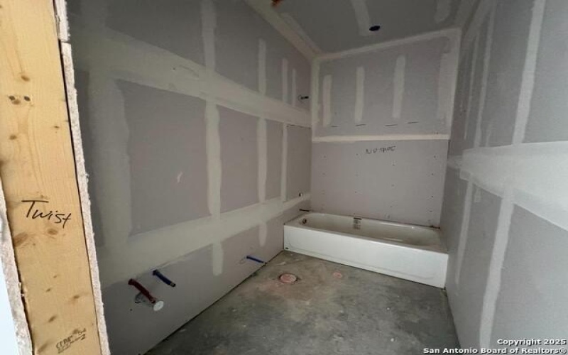 10915 Bop Ln, Adkins, TX 78101, 3 Bedrooms Bedrooms, ,2 BathroomsBathrooms,Residential,For Sale,10915 Bop Ln,0,1911906