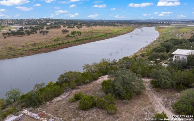 2034 San Jose, Canyon Lake, TX 78133, 3 Habitaciones Habitaciones , ,3 BañosBaños,Residential,En Venta,2034 San Jose,0,1911948