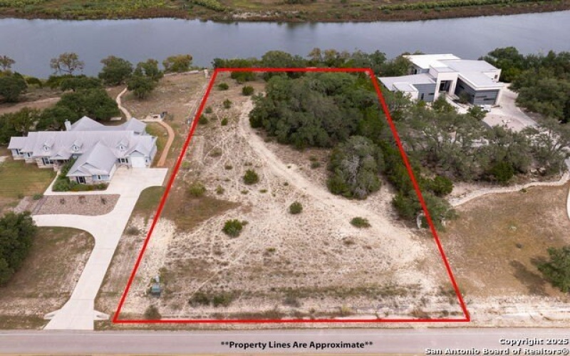 2034 San Jose, Canyon Lake, TX 78133, 3 Habitaciones Habitaciones , ,3 BañosBaños,Residential,En Venta,2034 San Jose,0,1911948