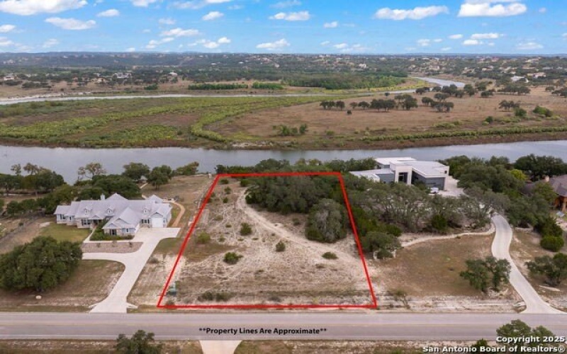 2034 San Jose, Canyon Lake, TX 78133, 3 Habitaciones Habitaciones , ,3 BañosBaños,Residential,En Venta,2034 San Jose,0,1911948