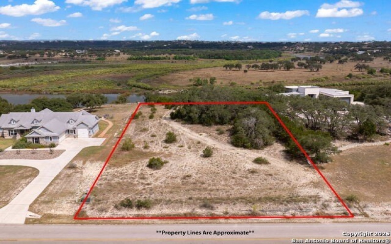 2034 San Jose, Canyon Lake, TX 78133, 3 Habitaciones Habitaciones , ,3 BañosBaños,Residential,En Venta,2034 San Jose,0,1911948