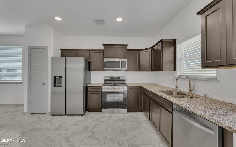 15128 Conviction Avenue, El Paso, TX 79938, 3 Bedrooms Bedrooms, ,1 BathroomBathrooms,Residential,For Sale,15128 Conviction Avenue,0,931318