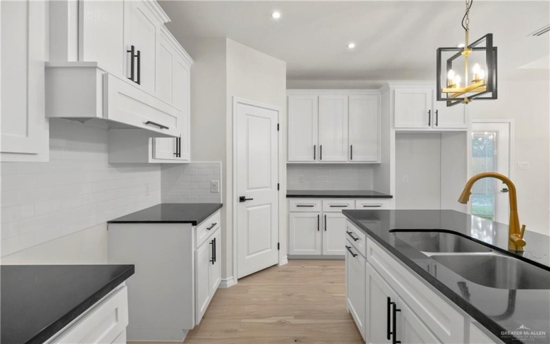 4309 Xenops, McAllen, TX 78504, 4 Bedrooms Bedrooms, ,2 BathroomsBathrooms,Residential,For Sale,4309 Xenops,0,482352