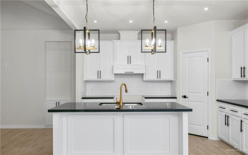 4309 Xenops, McAllen, TX 78504, 4 Bedrooms Bedrooms, ,2 BathroomsBathrooms,Residential,For Sale,4309 Xenops,0,482352