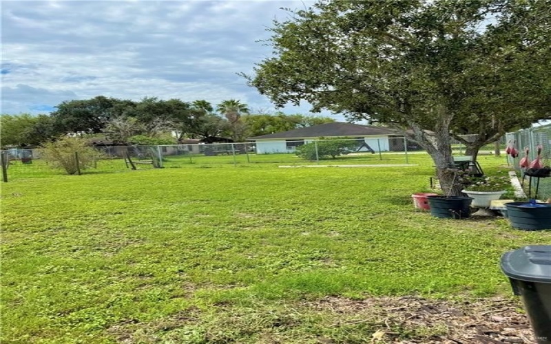 11845 Olive, Mercedes, TX 78570, 1 Bedroom Bedrooms, ,1 BathroomBathrooms,Residential,For Sale,11845 Olive,0,482354