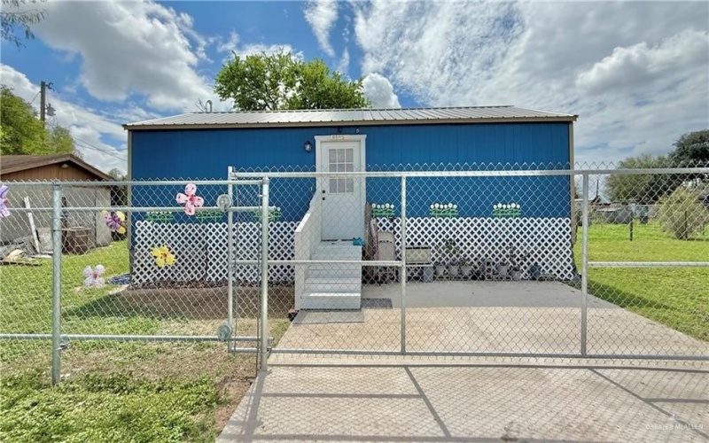 11845 Olive, Mercedes, TX 78570, 1 Bedroom Bedrooms, ,1 BathroomBathrooms,Residential,For Sale,11845 Olive,0,482354