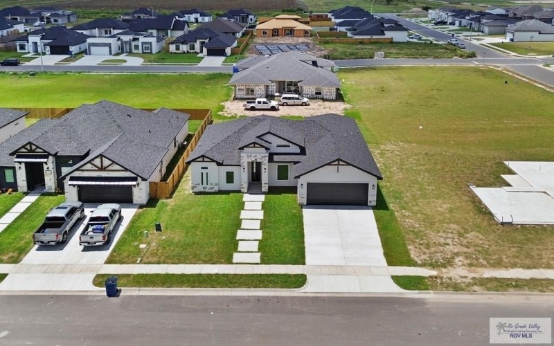 132 FINCH DR, LOS FRESNOS, TX 78566, 3 Habitaciones Habitaciones , ,2 BañosBaños,Residential,En Venta,132 FINCH DR,0,29767709