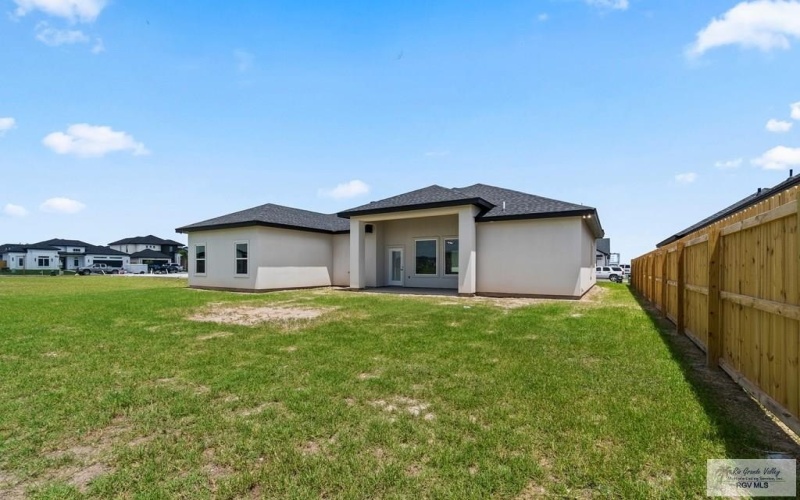 132 FINCH DR, LOS FRESNOS, TX 78566, 3 Habitaciones Habitaciones , ,2 BañosBaños,Residential,En Venta,132 FINCH DR,0,29767709