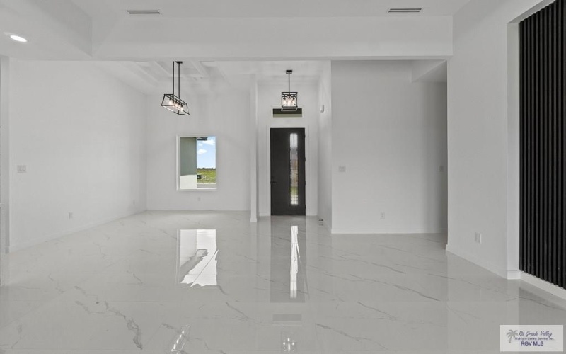 132 FINCH DR, LOS FRESNOS, TX 78566, 3 Habitaciones Habitaciones , ,2 BañosBaños,Residential,En Venta,132 FINCH DR,0,29767709