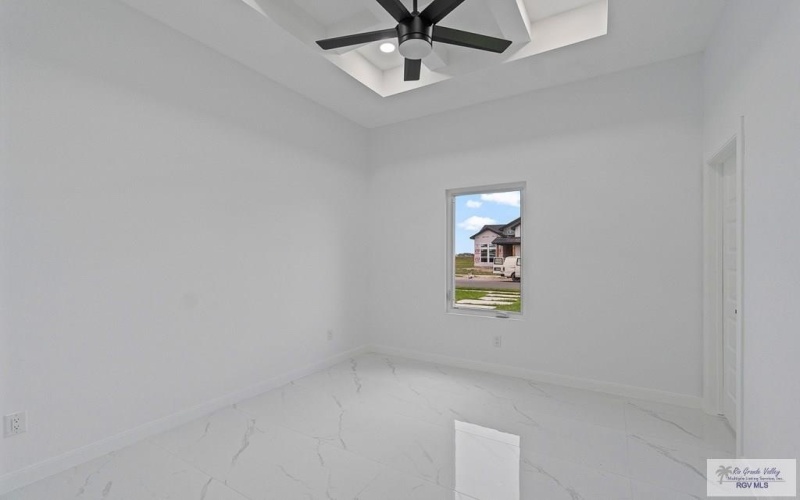 132 FINCH DR, LOS FRESNOS, TX 78566, 3 Habitaciones Habitaciones , ,2 BañosBaños,Residential,En Venta,132 FINCH DR,0,29767709
