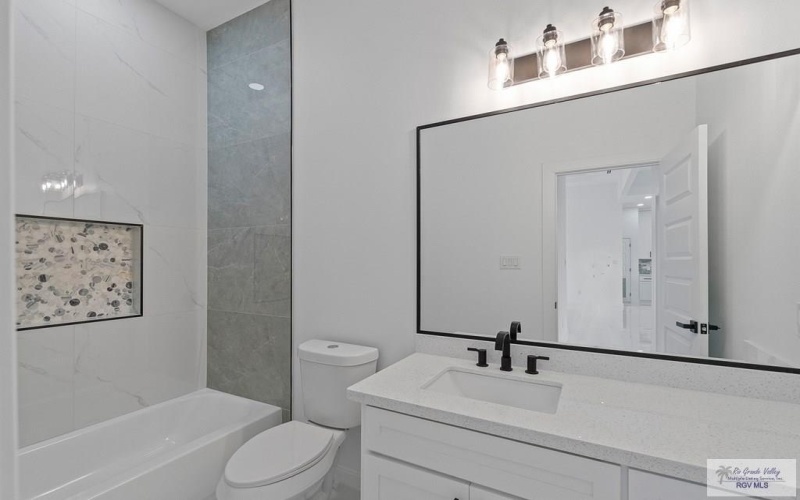 132 FINCH DR, LOS FRESNOS, TX 78566, 3 Habitaciones Habitaciones , ,2 BañosBaños,Residential,En Venta,132 FINCH DR,0,29767709