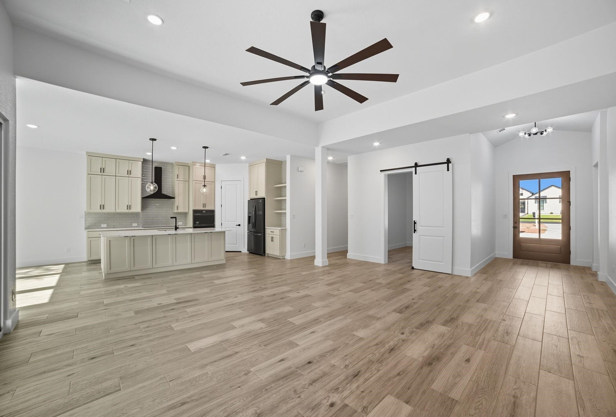 226 Sunday Dr, Burnet, TX 78611, 4 Habitaciones Habitaciones , ,3 BañosBaños,Residential,En Venta,226 Sunday Dr,0,175227