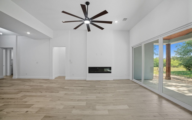 226 Sunday Dr, Burnet, TX 78611, 4 Habitaciones Habitaciones , ,3 BañosBaños,Residential,En Venta,226 Sunday Dr,0,175227