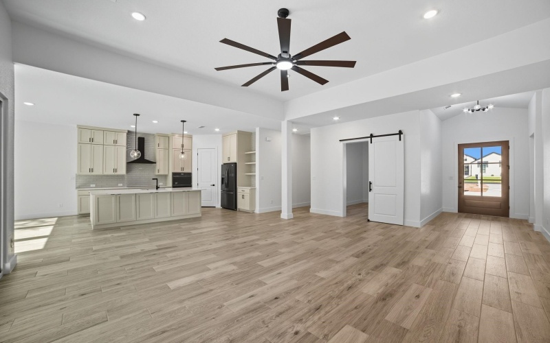 226 Sunday Dr, Burnet, TX 78611, 4 Habitaciones Habitaciones , ,3 BañosBaños,Residential,En Venta,226 Sunday Dr,0,175227