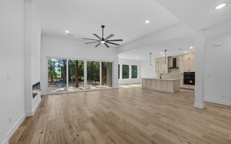 226 Sunday Dr, Burnet, TX 78611, 4 Habitaciones Habitaciones , ,3 BañosBaños,Residential,En Venta,226 Sunday Dr,0,175227