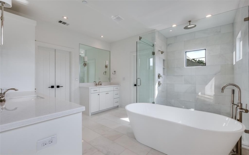 3607 McFARLIN Boulevard, University Park, TX 75205, 5 Habitaciones Habitaciones , ,6 BañosBaños,Residential,En Venta,3607 McFARLIN Boulevard,0,21020819