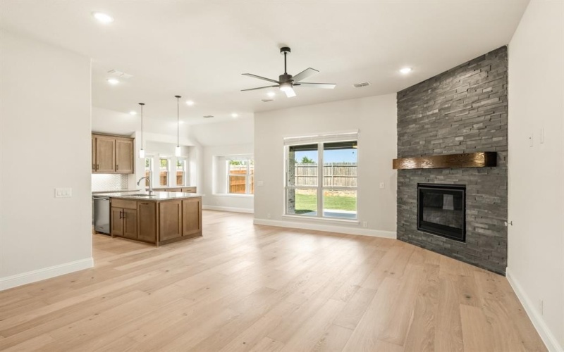 3449 Nightingale Lane, Midlothian, TX 76065, 3 Bedrooms Bedrooms, ,2 BathroomsBathrooms,Residential,For Sale,3449 Nightingale Lane,0,21062954