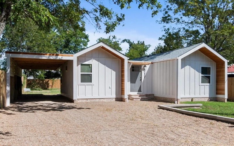 717 Alice Street, Mexia, TX 76667, 2 Habitaciones Habitaciones , ,2 BañosBaños,Residential,En Venta,717 Alice Street,0,21069191