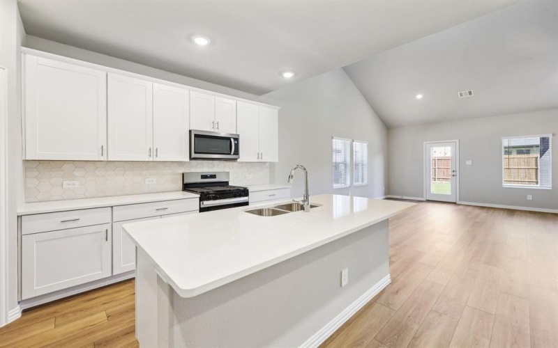 5715 Rushing River Way, Princeton, TX 75071, 5 Bedrooms Bedrooms, ,3 BathroomsBathrooms,Residential,For Sale,5715 Rushing River Way,0,21072015